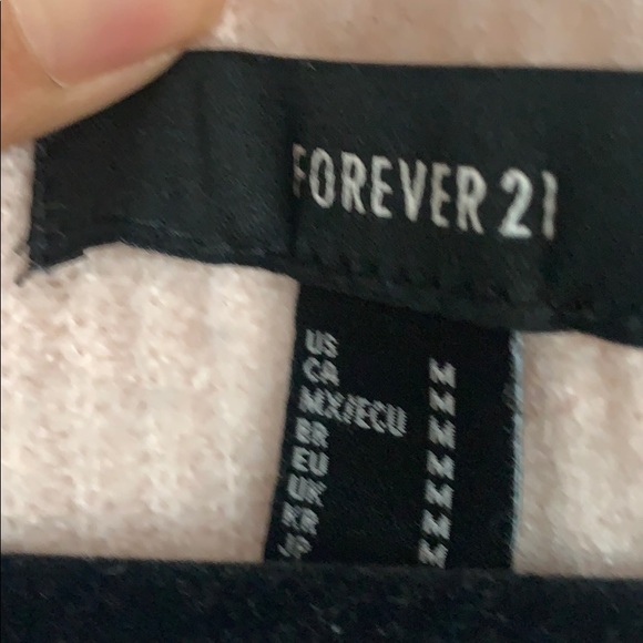 Forever 21 pink adjustable sweater - Picture 2 of 3